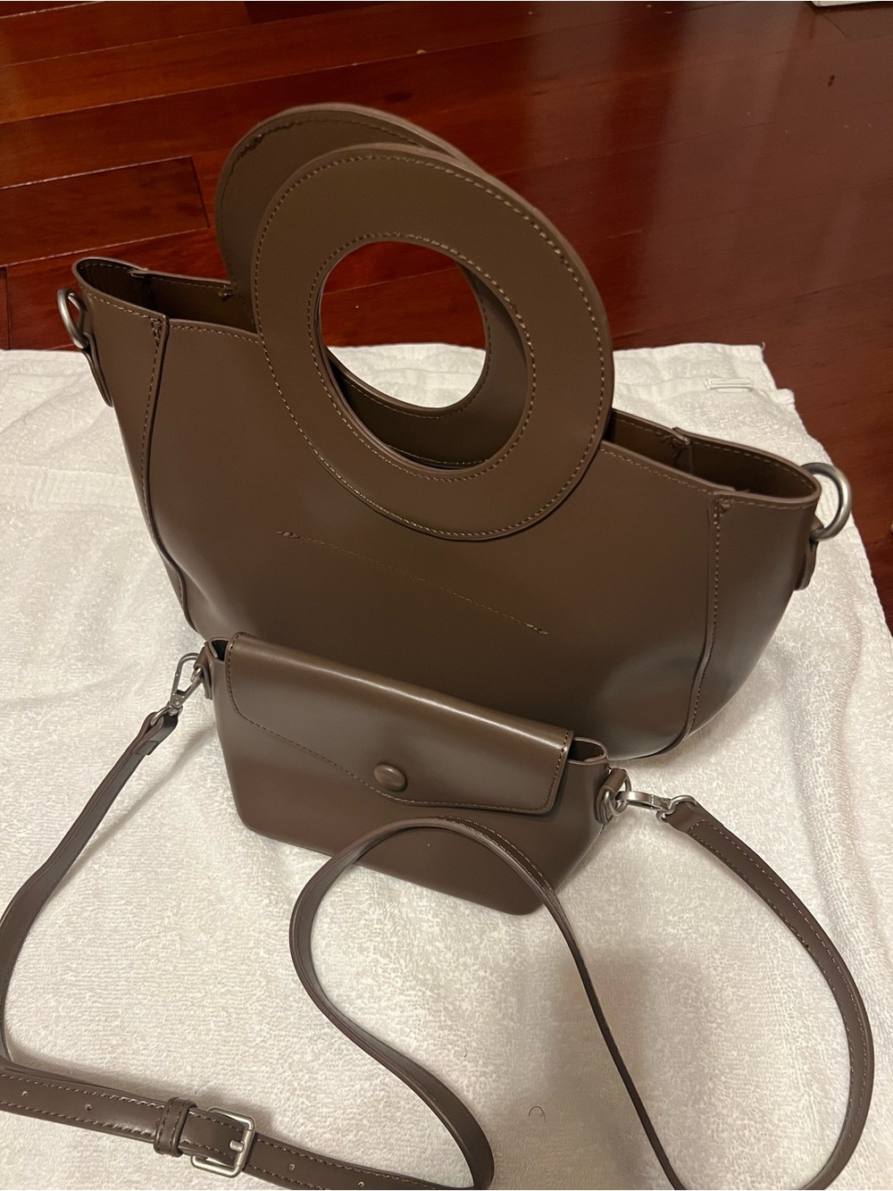 Women’s Brown Circle-Handle Tote with Crossbody Pouch